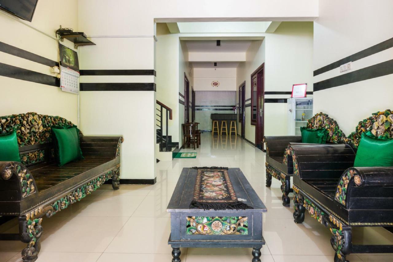 Reddoorz Syariah @ Ketintang Surabaya Hotel Екстериор снимка